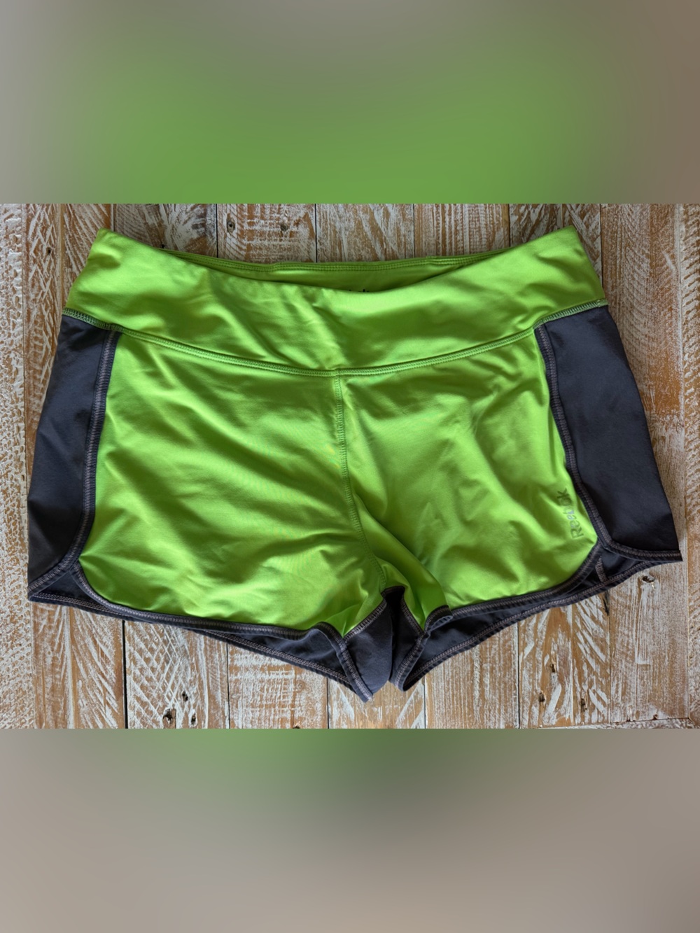 💚 Reebok Women’s Athletic Lined Running Shorts – Size Large – Lime Green
